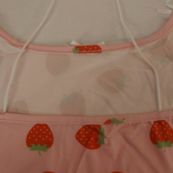 048. Strawberry Print Crop Spaghetti Straps Camisole  Size S - Picture 13 of 16